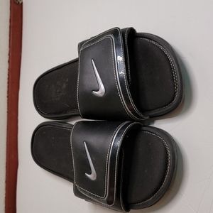 Nike footbed slides